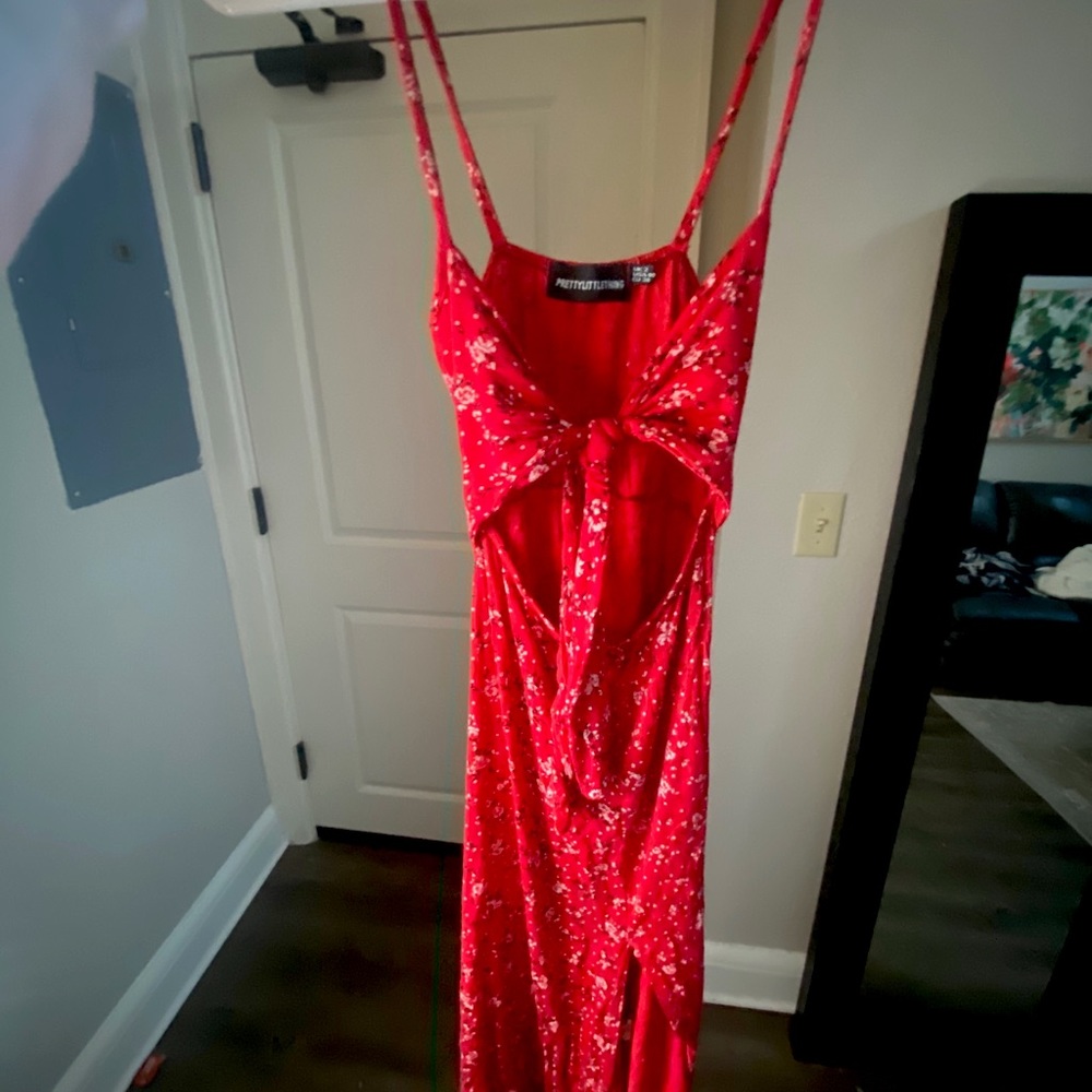 Dress - Picture 2 of 5